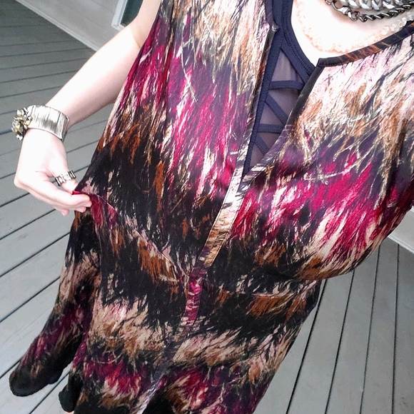 Kenneth Cole Boho Multicolored Satin V-neck Knee-length Casual Summer Dress - Picture 6 of 16